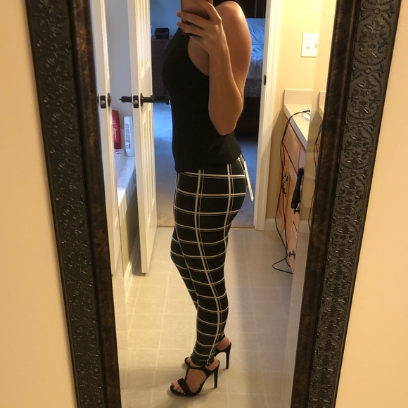 Black and White Grid Checker Print Pant - Picture 4 of 5